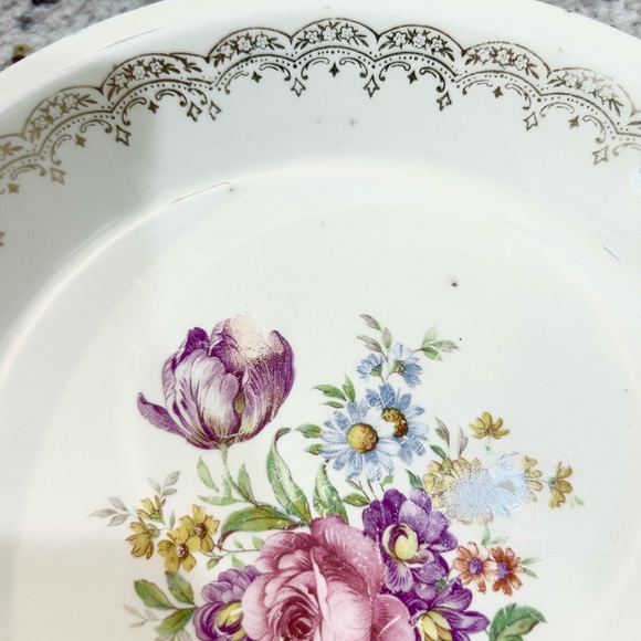 Vintage Deep Dish Pie Plate 22 Karat Gold Flowers Gold Trim Made in America - Picture 3 of 8